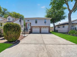 36 Aylin Street, Metuchen, NJ 08840