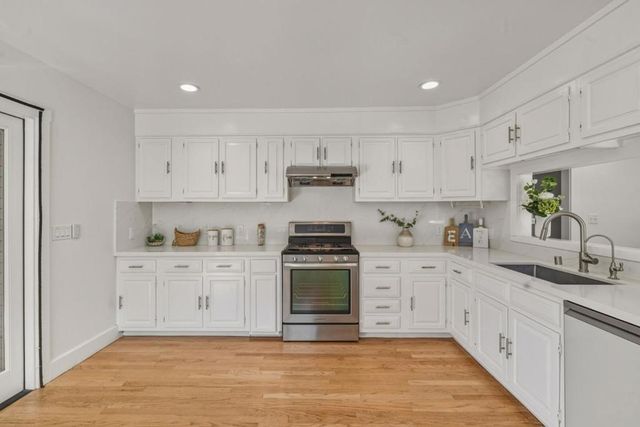 1525 Mckendrie Street, San Jose, CA 95126