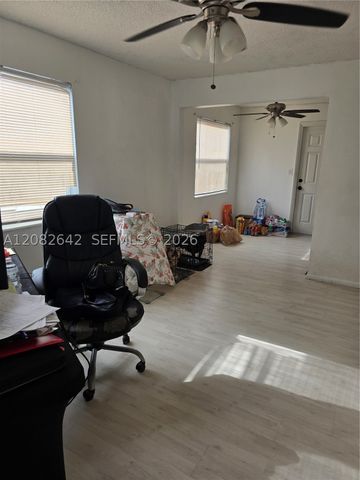 6409 Franklin St, Hollywood, FL 33024