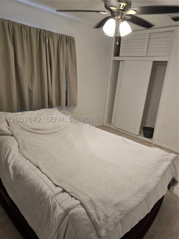 6409 Franklin St, Hollywood, FL 33024