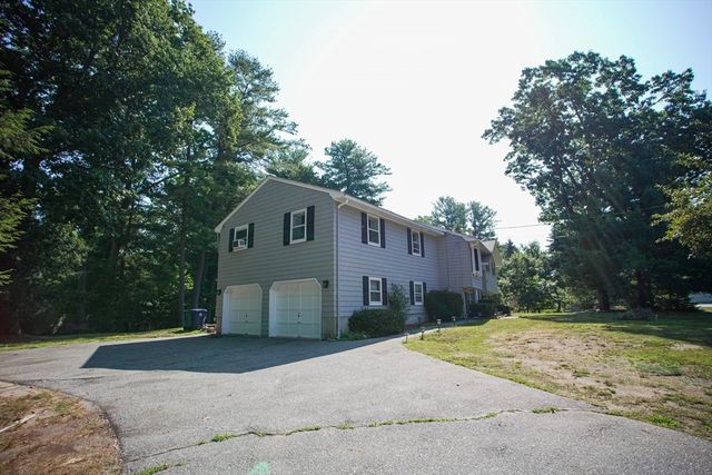 30 Porter St, Billerica, MA 01821