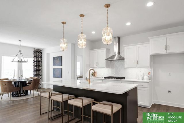 6614 S 200 Avenue, Omaha, NE 68135