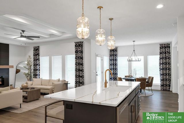 6614 S 200 Avenue, Omaha, NE 68135