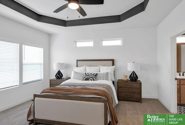 6614 S 200 Avenue, Omaha, NE 68135