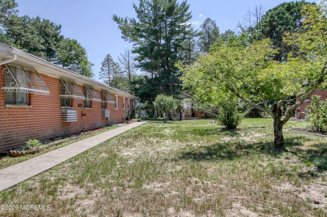 20 C Independence Parkway C, Whiting, NJ 08759