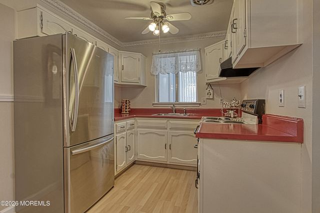 20 C Independence Parkway C, Whiting, NJ 08759