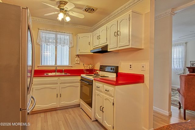20 C Independence Parkway C, Whiting, NJ 08759