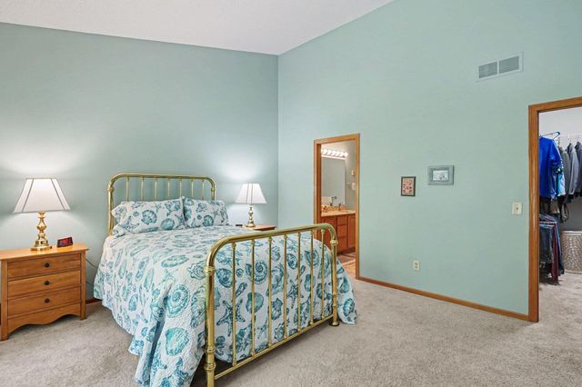 7640 Teal Road, Woodbury, MN 55125