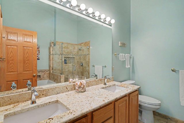 7640 Teal Road, Woodbury, MN 55125