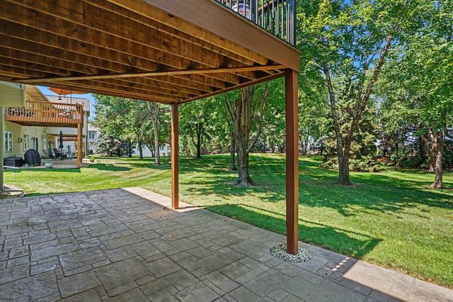 7640 Teal Road, Woodbury, MN 55125