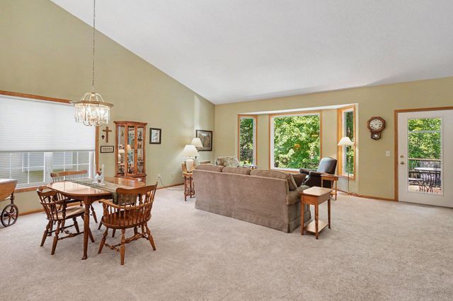 7640 Teal Road, Woodbury, MN 55125