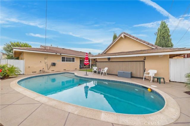 466 S Wellington Road, Orange, CA 92869