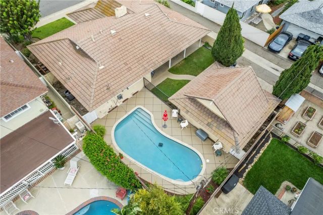 466 S Wellington Road, Orange, CA 92869