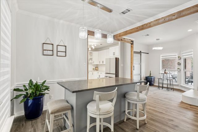 312 Springhill Drive, Hurst, TX 76054