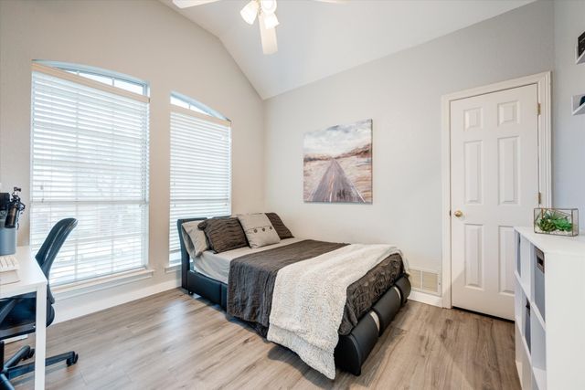 312 Springhill Drive, Hurst, TX 76054