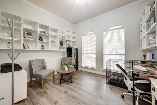 312 Springhill Drive, Hurst, TX 76054