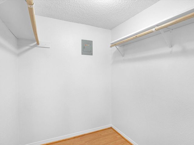 2800 Jeanetta St 1106, Houston, TX 77063