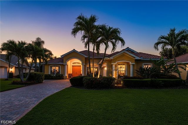 9836 Los Altos CT, Fort Myers, FL 33919