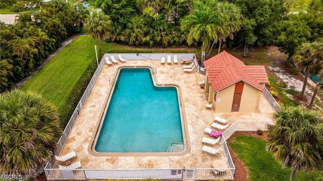 9836 Los Altos CT, Fort Myers, FL 33919