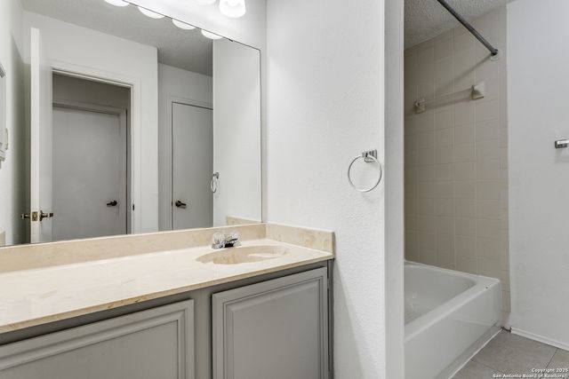 11311 Forest Shower, Live Oak, TX 78233