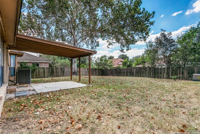 11311 Forest Shower, Live Oak, TX 78233