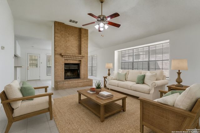 11311 Forest Shower, Live Oak, TX 78233