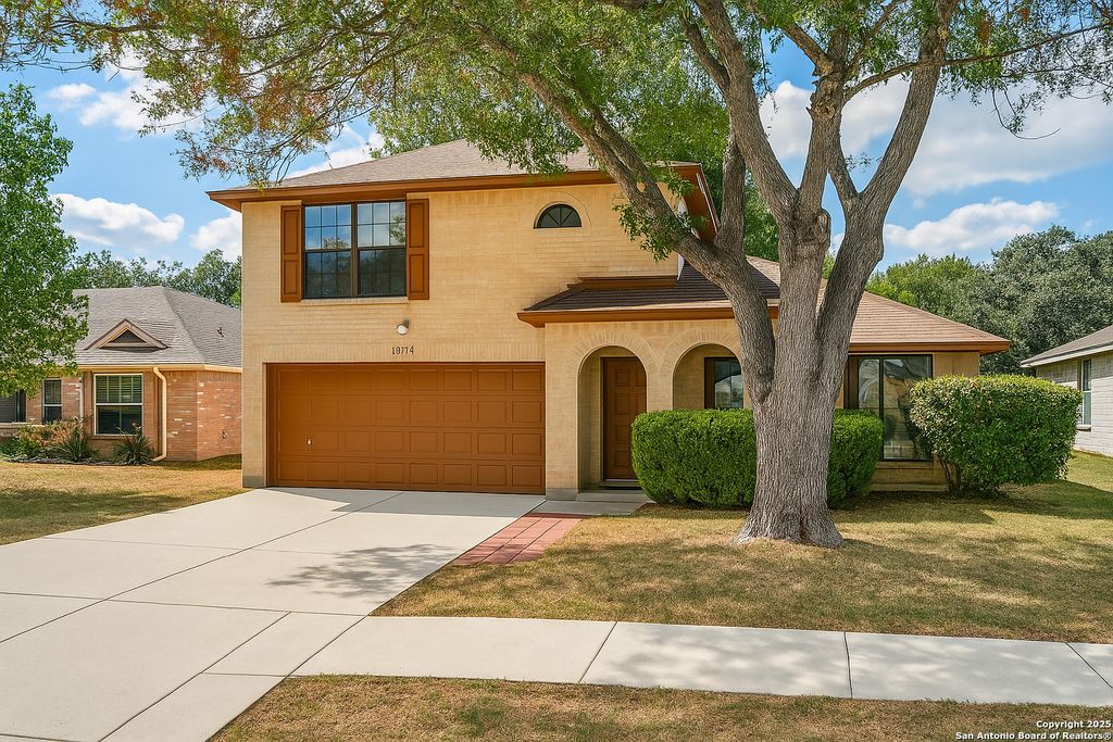 11311 Forest Shower, Live Oak, TX 78233