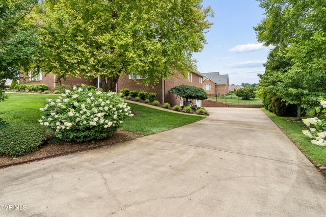 13 East Ridgefield Court, Greeneville, TN 37745