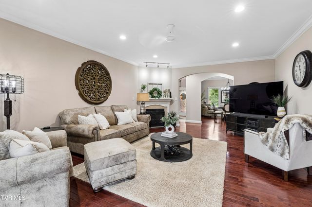 13 East Ridgefield Court, Greeneville, TN 37745