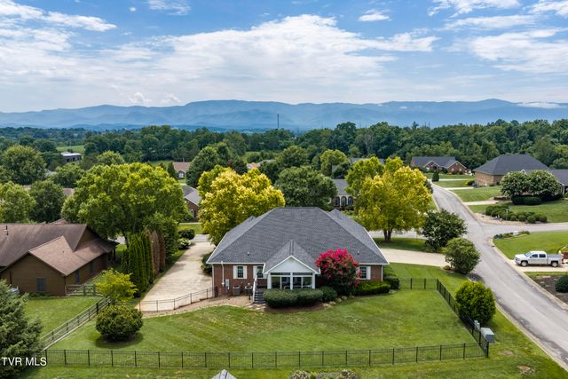 13 East Ridgefield Court, Greeneville, TN 37745