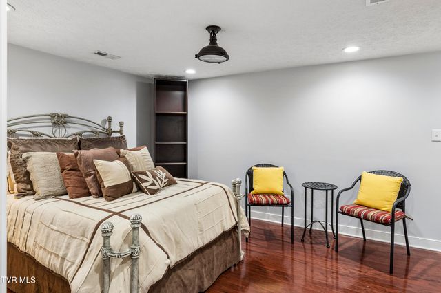 13 East Ridgefield Court, Greeneville, TN 37745