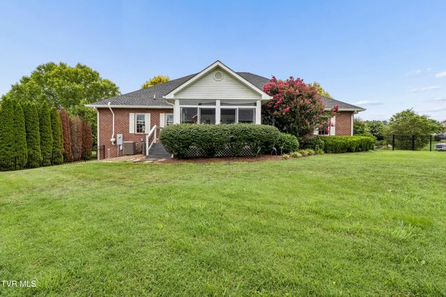 13 East Ridgefield Court, Greeneville, TN 37745