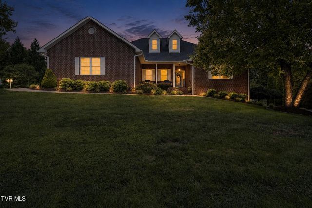 13 East Ridgefield Court, Greeneville, TN 37745