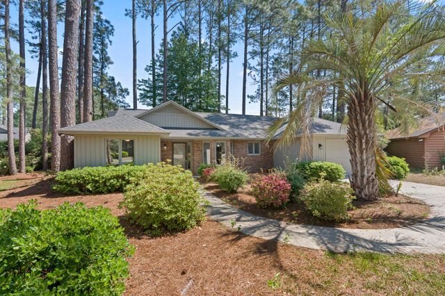 105 Moss Circle, Conway, SC 29526