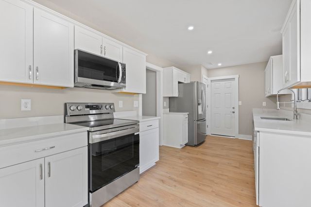 105 Moss Circle, Conway, SC 29526