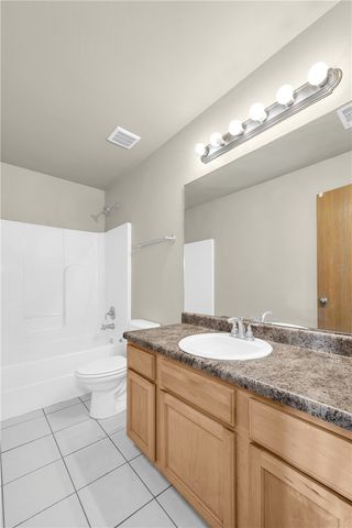 2970 W Old Farmington Road, Fayetteville, AR 72704