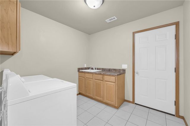 2970 W Old Farmington Road, Fayetteville, AR 72704