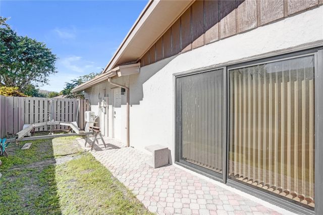 3088 NW 26th Avenue, Boca Raton, FL 33434