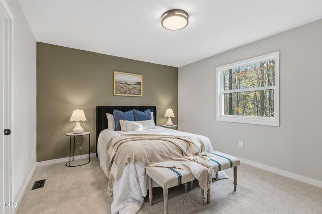 907 Castalia Drive, Cary, NC 27513