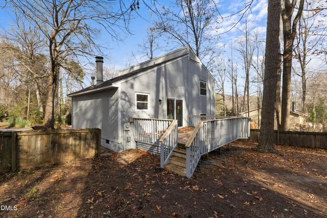 907 Castalia Drive, Cary, NC 27513