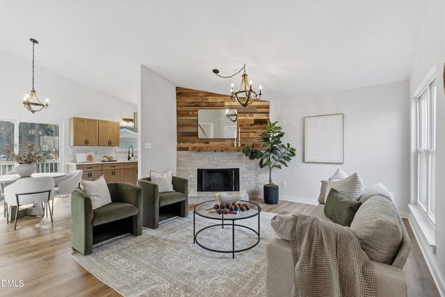 907 Castalia Drive, Cary, NC 27513