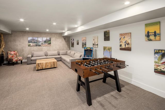 225 Carlton Avenue, New York City, NY 11205