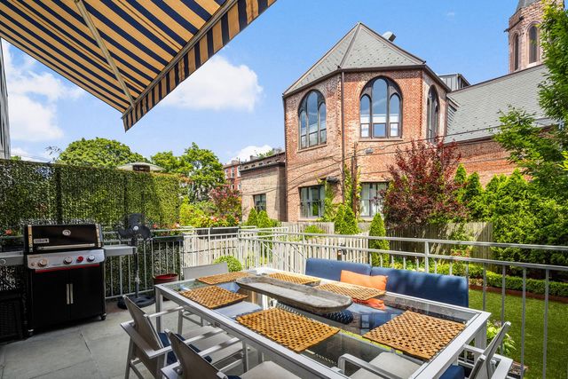 225 Carlton Avenue, New York City, NY 11205