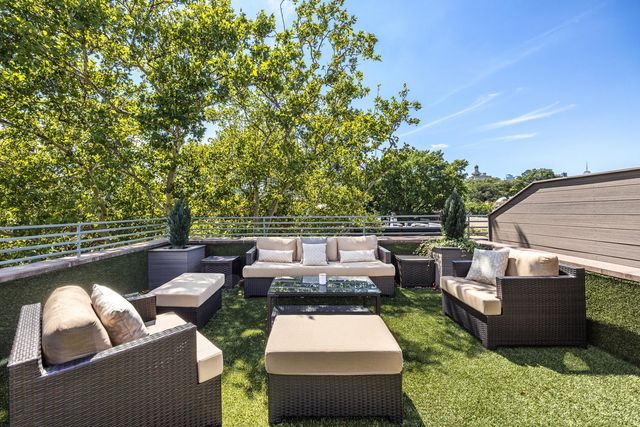 225 Carlton Avenue, New York City, NY 11205