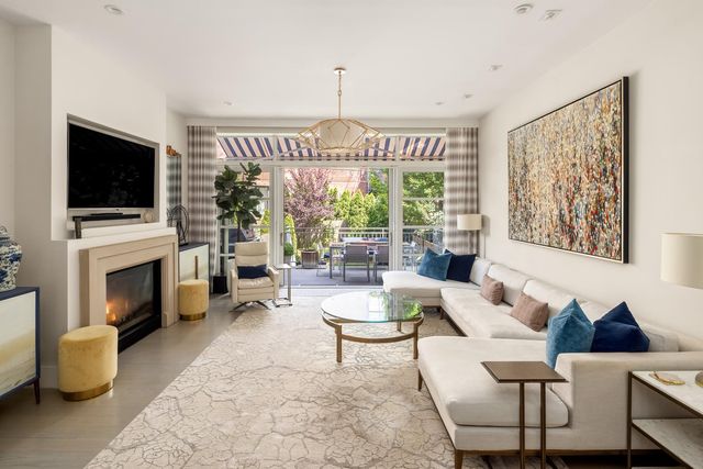 225 Carlton Avenue, New York City, NY 11205