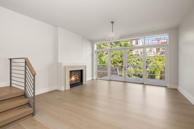 225 Carlton Avenue, New York City, NY 11205