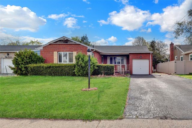 825 Bellmore Road, North Bellmore, NY 11710