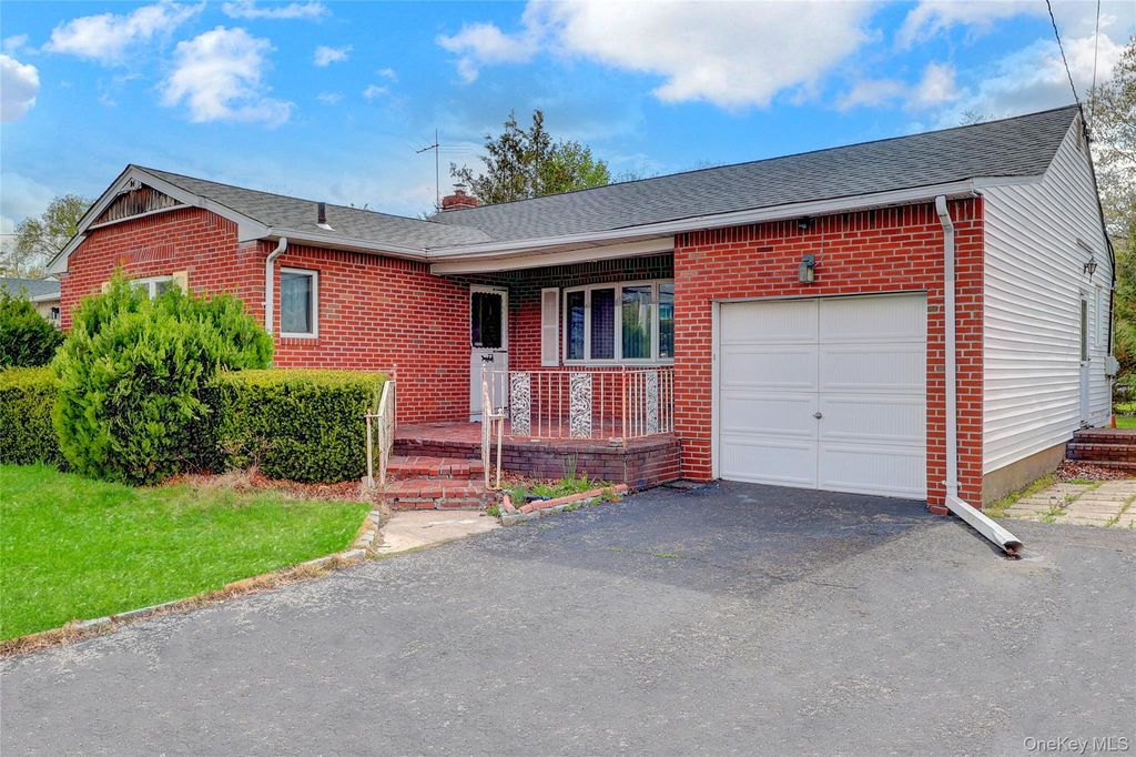 825 Bellmore Road, North Bellmore, NY 11710