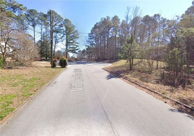 3287 Village Glen SW Drive, Snellville, GA 30039