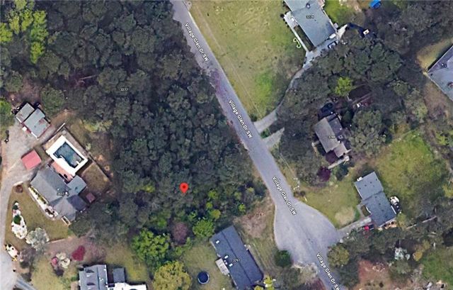 3287 Village Glen SW Drive, Snellville, GA 30039